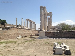 bergama-5677-chram