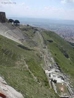 bergama-61246-divadlo